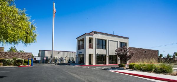 Shield Storage - 4450 N Jones Blvd - 4850 North Jones Boulevard