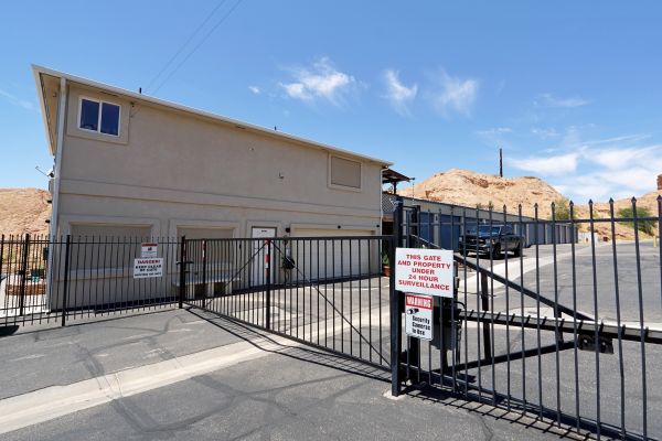 Mesquite Self Storage - 681 Hardy Way
