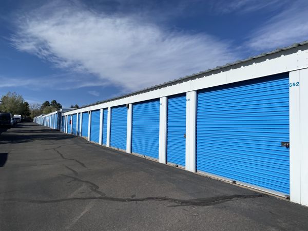 Shield Storage - 4951 E Empire Ave - 4951 East Empire Avenue