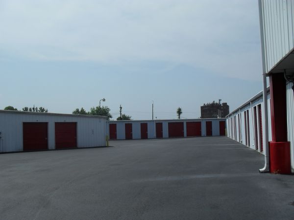 Anderson Self Storage - 204 Moore Avenue
