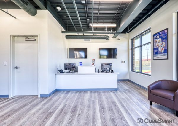 CubeSmart Self Storage - 601 West Tidwell Road - TX - 601 West Tidwell Road