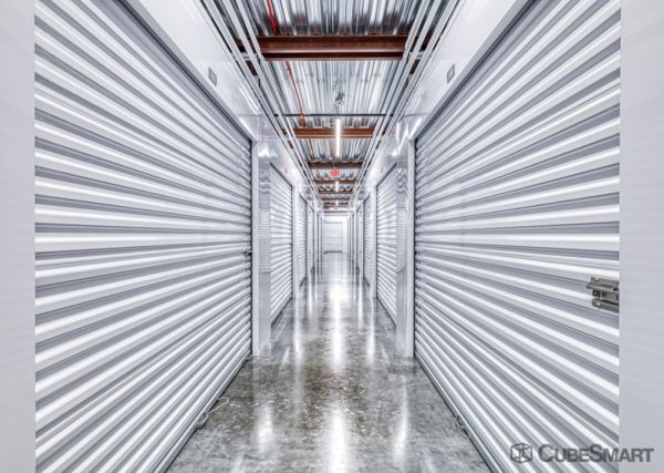 CubeSmart Self Storage - 601 West Tidwell Road - TX - 601 West Tidwell Road