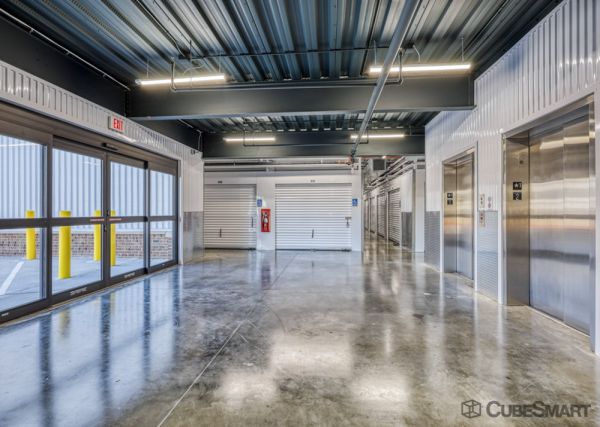 CubeSmart Self Storage - 601 West Tidwell Road - TX - 601 West Tidwell Road