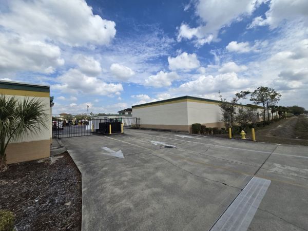 Extra Space Storage - 5205 - Lehigh Acres - Lee Blvd - 3021 Lee Boulevard