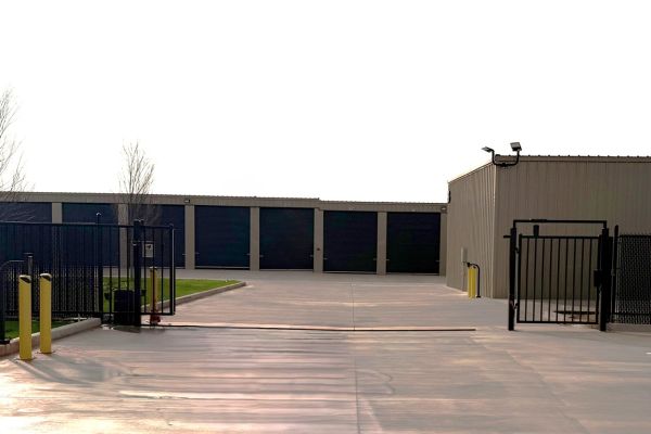 Mustang Storage - Mustang - N Clear Springs Rd - 721 North Clear Springs Road