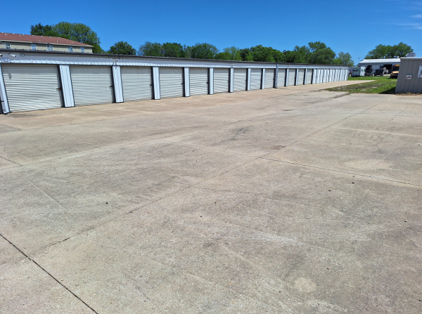 Topeka Self Storage - Tyler - 1540 Northwest Tyler Street