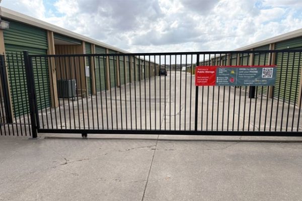 Public Storage - New Braunfels - 1890 S Walnut Ave - 1890 S Walnut Ave