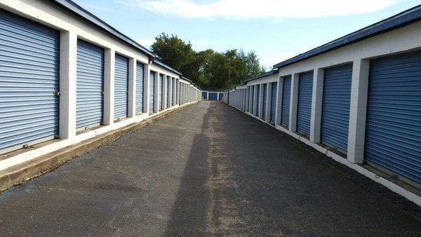 Radiant Storage - Montgomery - 1118 East South Boulevard