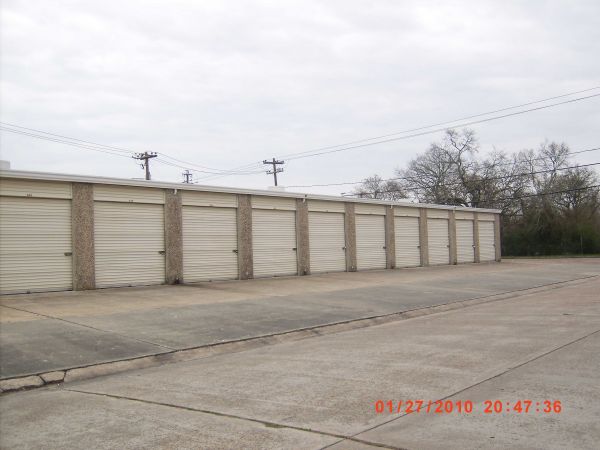 Bay Mini Storage - 2020 Ward Road