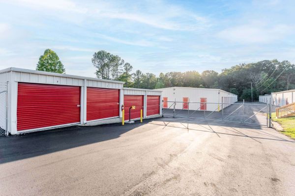 Siloam Springs Self Storage - 1485 East Kenwood Street