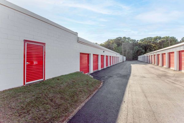 Siloam Springs Self Storage - 1485 East Kenwood Street