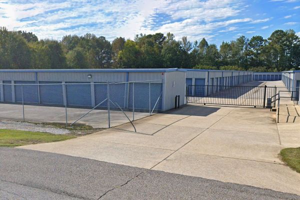 Legacy Self Storage - Northport 64th Ave - 1800 64th Avenue