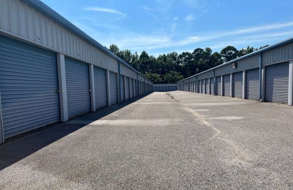 Legacy Self Storage - Northport 64th Ave - 1800 64th Avenue