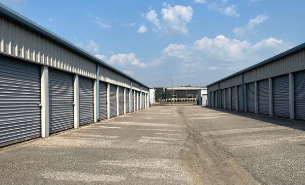 Legacy Self Storage - Northport 64th Ave - 1800 64th Avenue