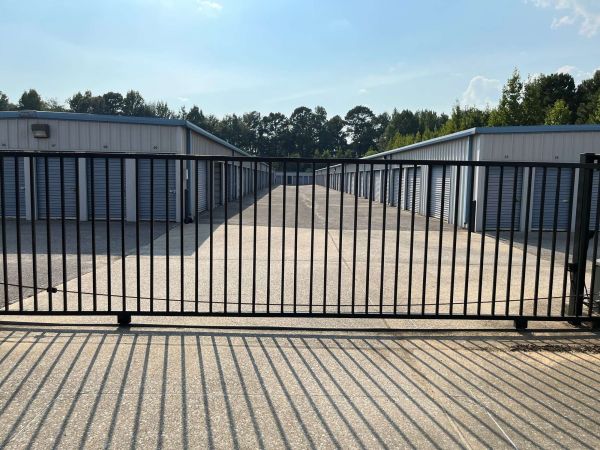 Legacy Self Storage - Northport 64th Ave - 1800 64th Avenue