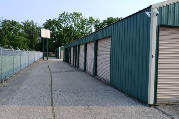 Miles of Storage - Richmond - 401 Porterfield Avenue
