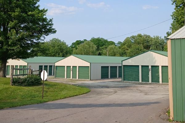 Miles of Storage - Richmond - 401 Porterfield Avenue