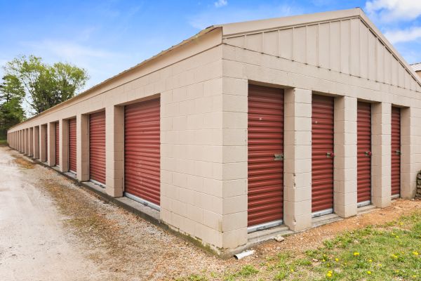 Berryville Self Storage - 606 High Street