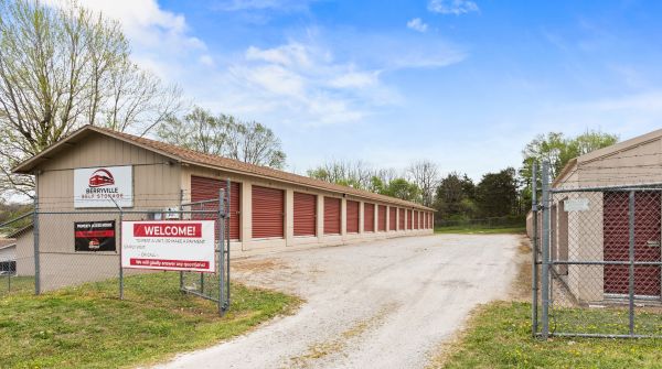 Berryville Self Storage - 606 High Street