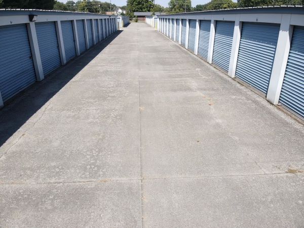 Premier Storage, LLC - 1601 East Springhill Drive