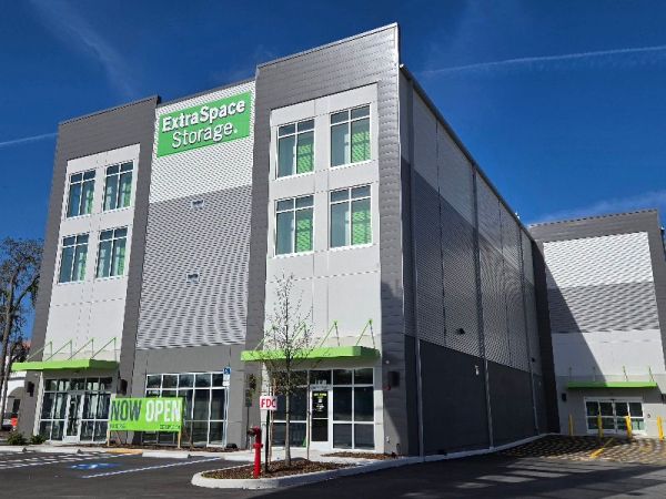 Extra Space Storage - 5052 - Tampa - N Dale Mabry Hwy - 11810 North Dale Mabry Highway