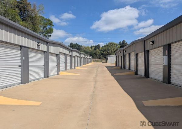 CubeSmart Self Storage - 1326 East Grande Boulevard - TX - 1326 East Grande Boulevard