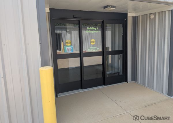 CubeSmart Self Storage - 1326 East Grande Boulevard - TX - 1326 East Grande Boulevard