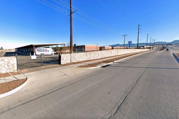 Climate Self Storage - Artcraft - 8055 Artcraft Road