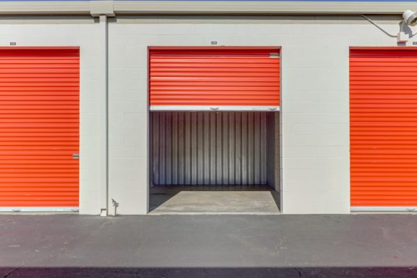 Palmyra Mini Storage - 512 West Palmyra Avenue
