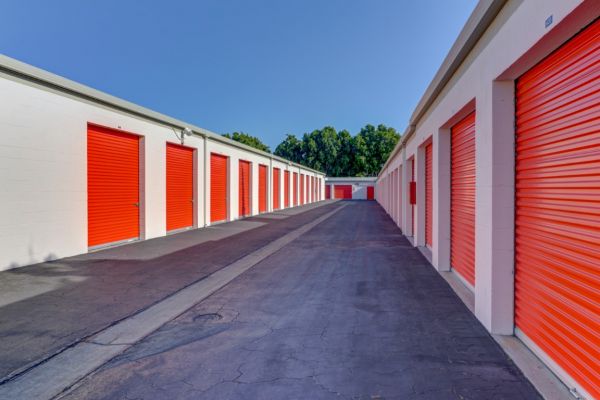 Palmyra Mini Storage - 512 West Palmyra Avenue