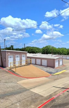 All American City Self Storage - 1209 East Belt Line Road