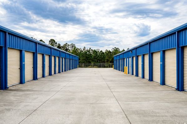 Mighty Oak Self Storage - 17 Percy Howard Road