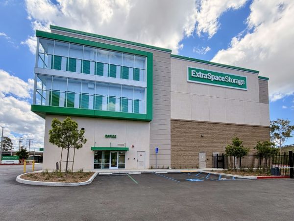 Extra Space Storage - 6857 - Irvine - Marine Way - 6720 Marine Way