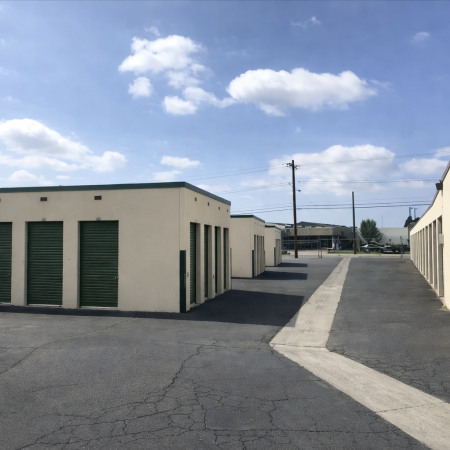 Santa Ana Mini Storage - 401 North Fairview Street