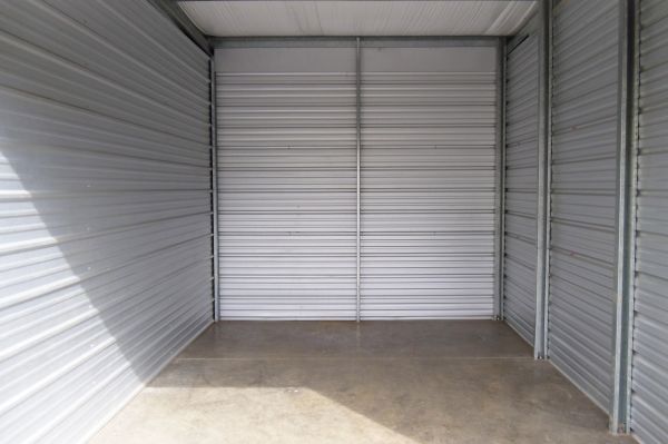 FreeUp Storage Salem Blossom Drive - 3715 Blossom Drive Northeast