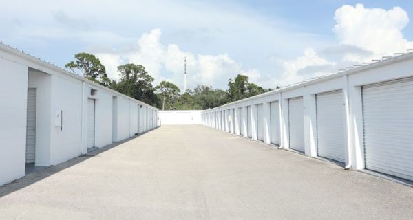 iStorage - 7009 - South Sarasota - 8901 S Tamiami Trail