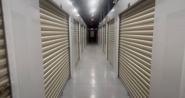 iStorage - 5523 - Tampa - 815 North 26th Street