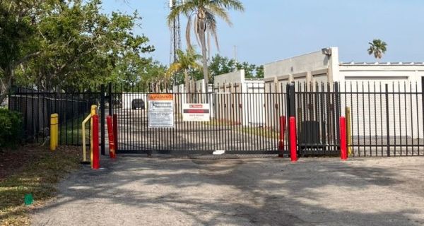 iStorage - 7001 - West Bradenton - 8400 Cortez Road West