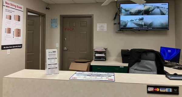 iStorage - 7102 - Parrish - 8709 Old Tampa Rd