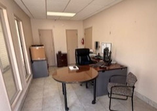 Extra Space Storage - 5067 - Grapevine - N Scribner St - 401 North Scribner Street