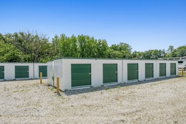 LocalStorage Foley - 104 Bluffview Estates