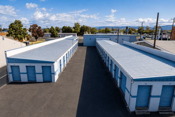 Isaacs Mini Storage - 1745 East Isaacs Avenue