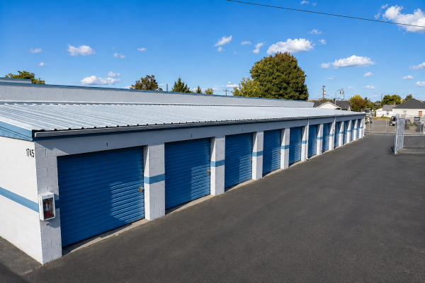 Isaacs Mini Storage - 1745 East Isaacs Avenue