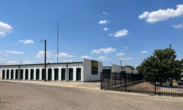 Ideal Storage - New Road - 1312 North New Road