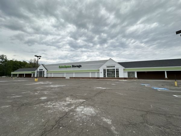 Extra Space Storage - 6845 - Bridgeport - Madison Ave - 2600 Madison Avenue