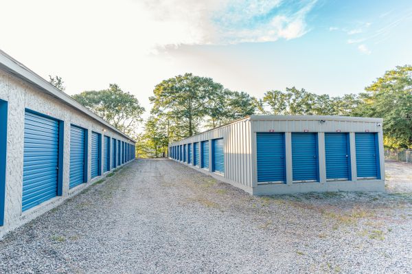 Eagles Landing Storage at 6 Ed Moore Ct. - 6 Ed Moore Court
