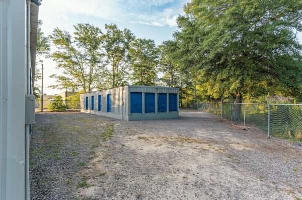 Eagles Landing Storage at 6 Ed Moore Ct. - 6 Ed Moore Court