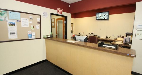 RightSpace Storage - 3040 - San Jacinto - 442 W Esplanade Ave