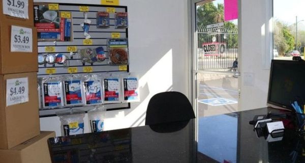 Securcare - 4018 - SA Riverside Iowa - 395 Iowa Avenue