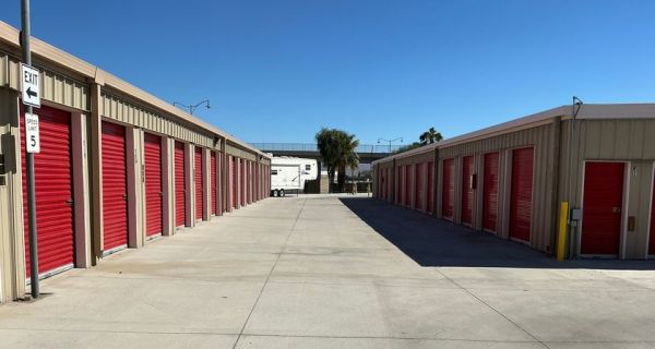 Securcare - 4013 - SA Indio Hwy111 - 45800 Flower Street